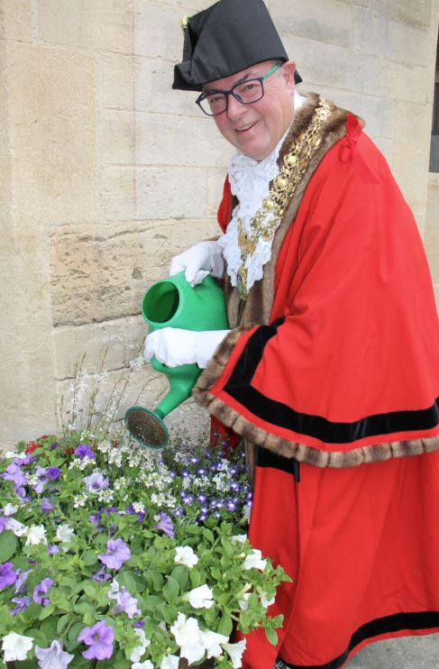 Garden and art competitions are blooming marvellous for Malmesbury
